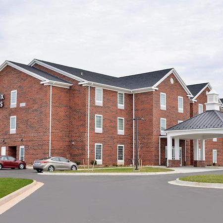 Appomattox Inn And Suites エクステリア 写真