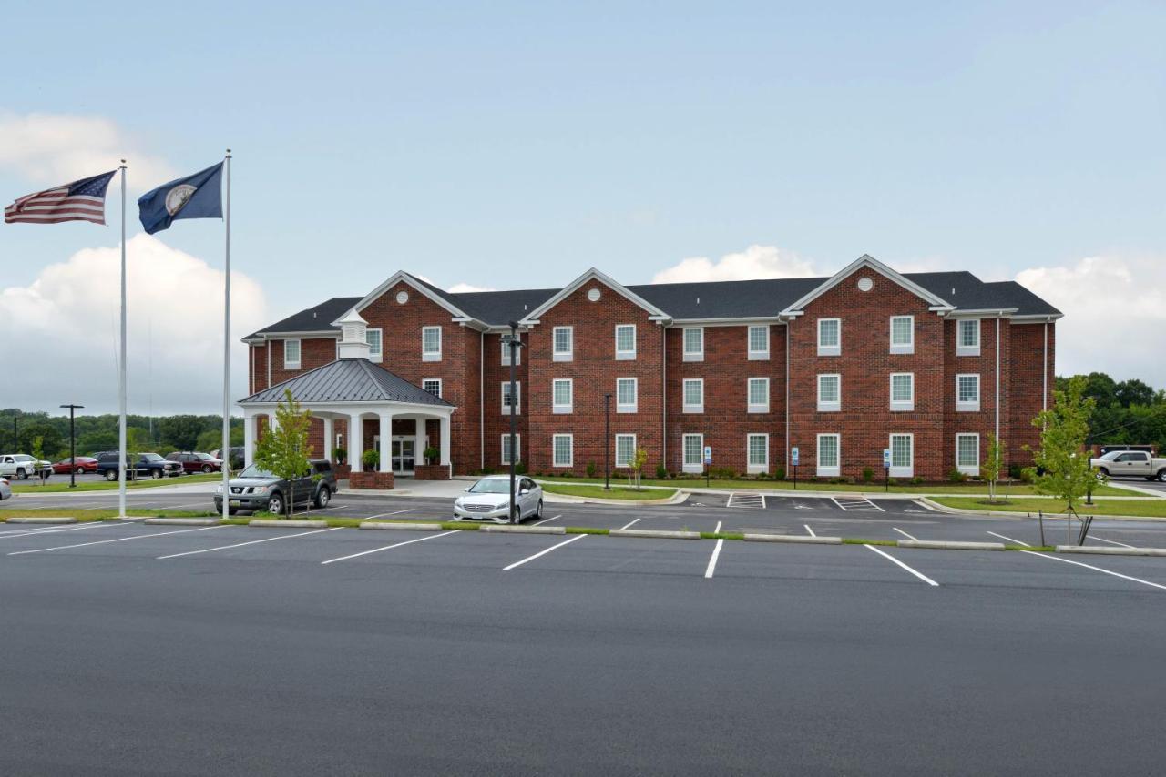 Appomattox Inn And Suites エクステリア 写真