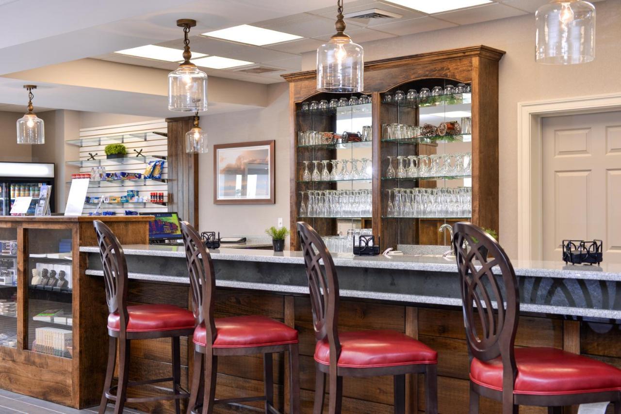 Appomattox Inn And Suites エクステリア 写真