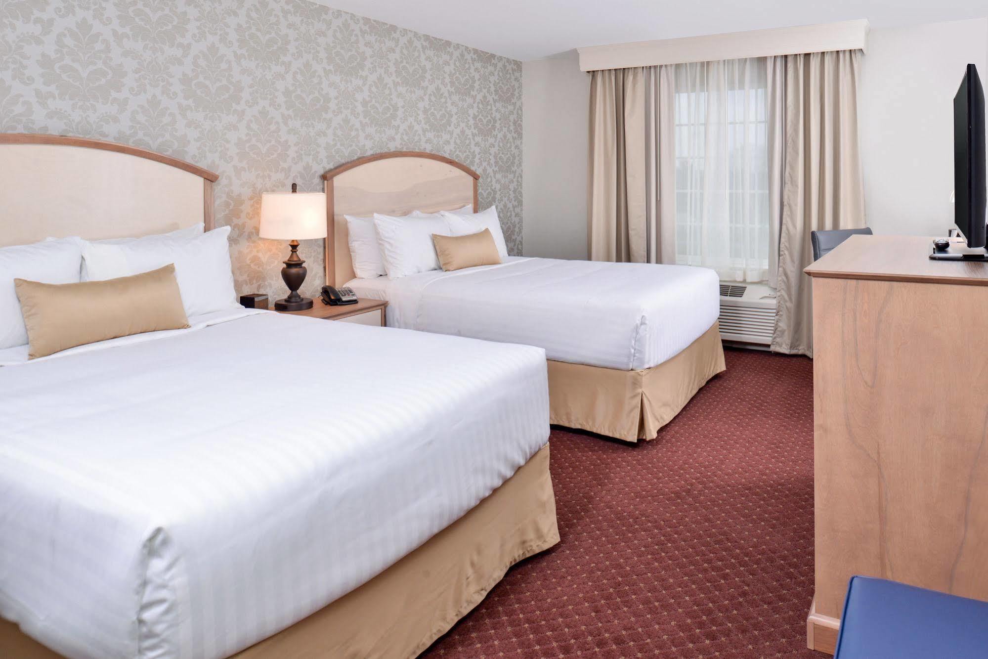 Appomattox Inn And Suites エクステリア 写真