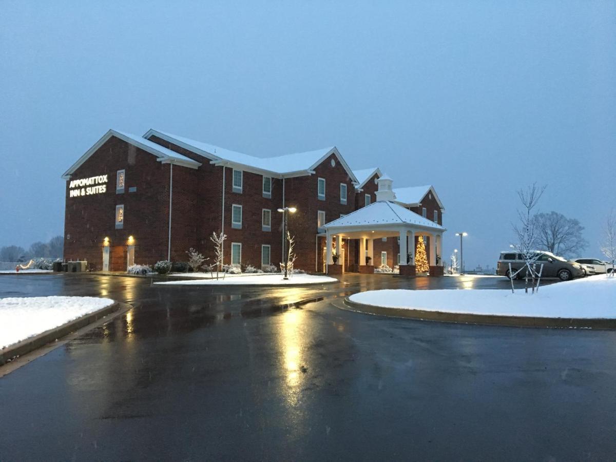 Appomattox Inn And Suites エクステリア 写真